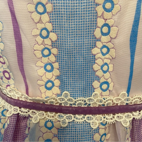 Vintage 1970s Lorrie Deb blue and purple flocked floral long sleeve dress - Picture 3 of 8